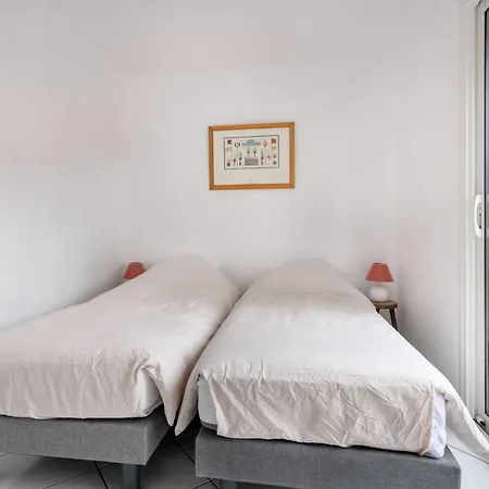 Front De Mer, Bel Appartement Pour 4 Avec Terrasse Apartment