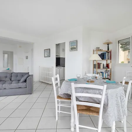 Apartment Front De Mer, Bel Appartement Pour 4 Avec Terrasse